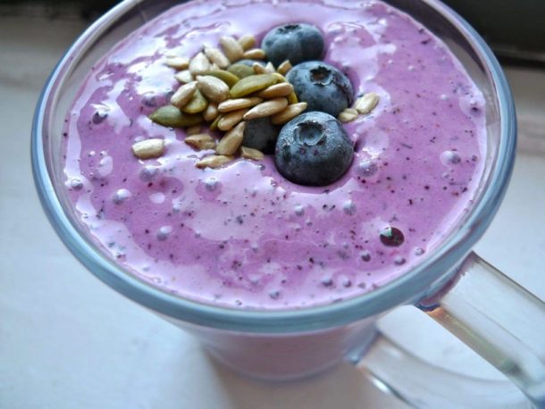 Berry & Pumpkin Seed Kefir Smoothie - HormonesBalance.com