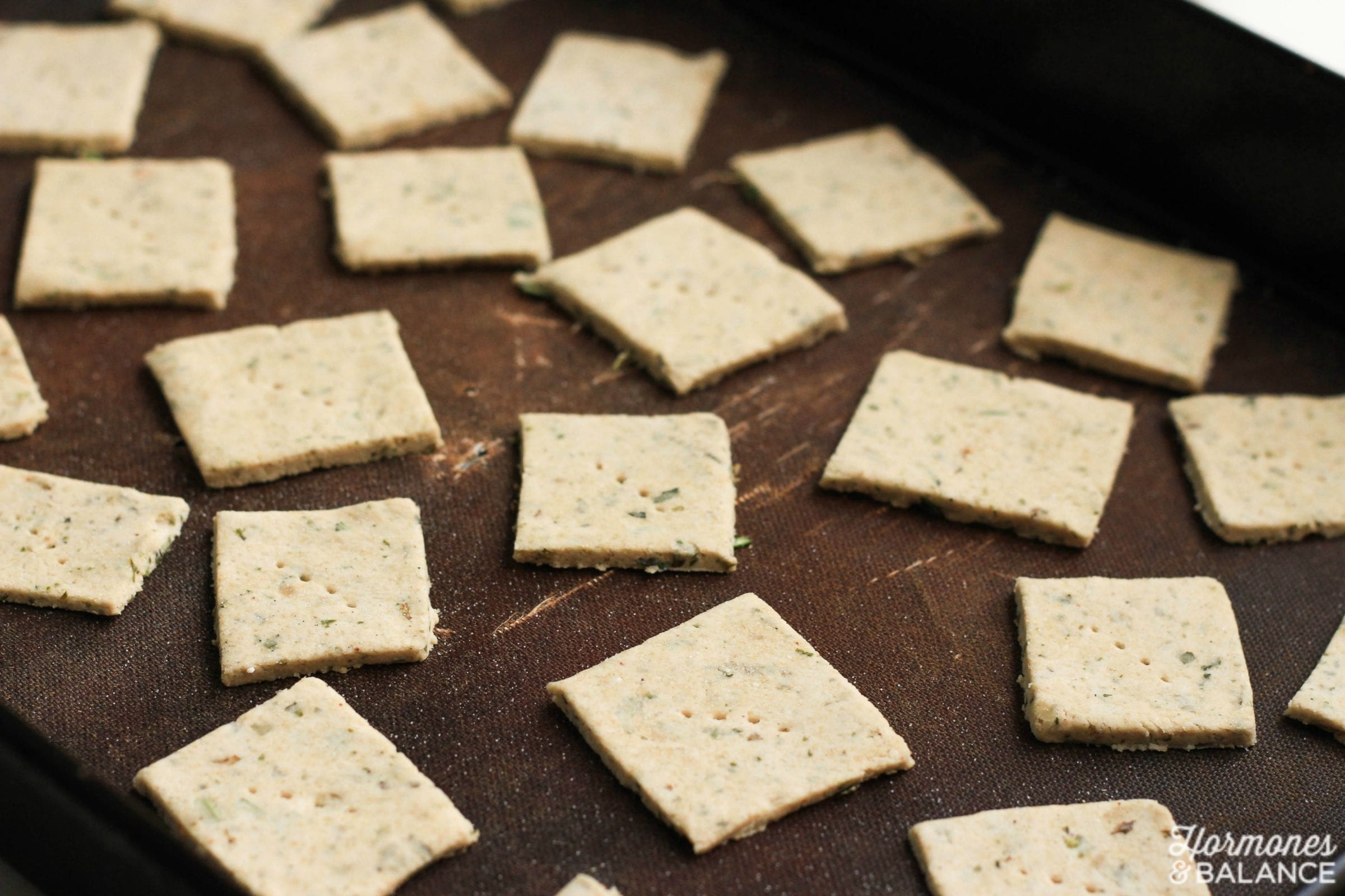 Herbed Quinoa Crackers Recipe