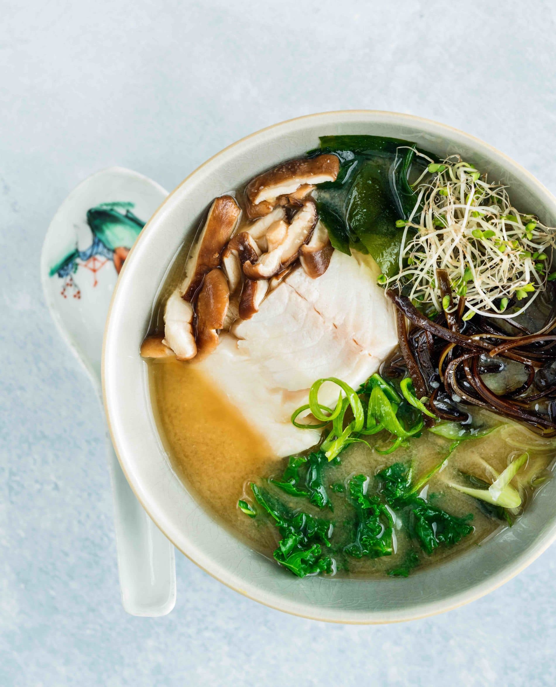 how-to-make-simple-delicious-miso-soup-the-japanese-kitchen