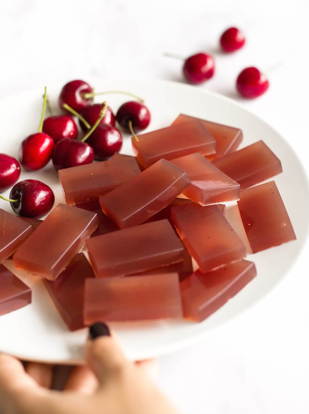 Chewy, addictive gummies made with completely natural ingredients, these are super easy to make. Plus, the recipe can be doubled or tripled to stock up.