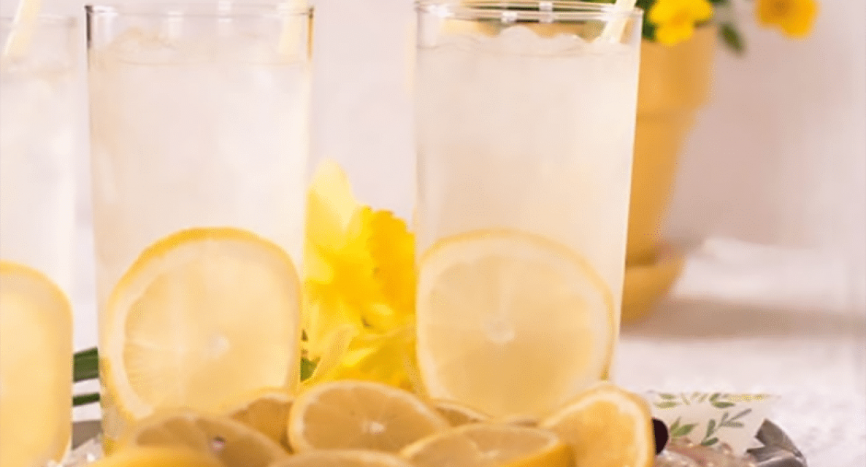 Rehydrating Lemon Spritzer