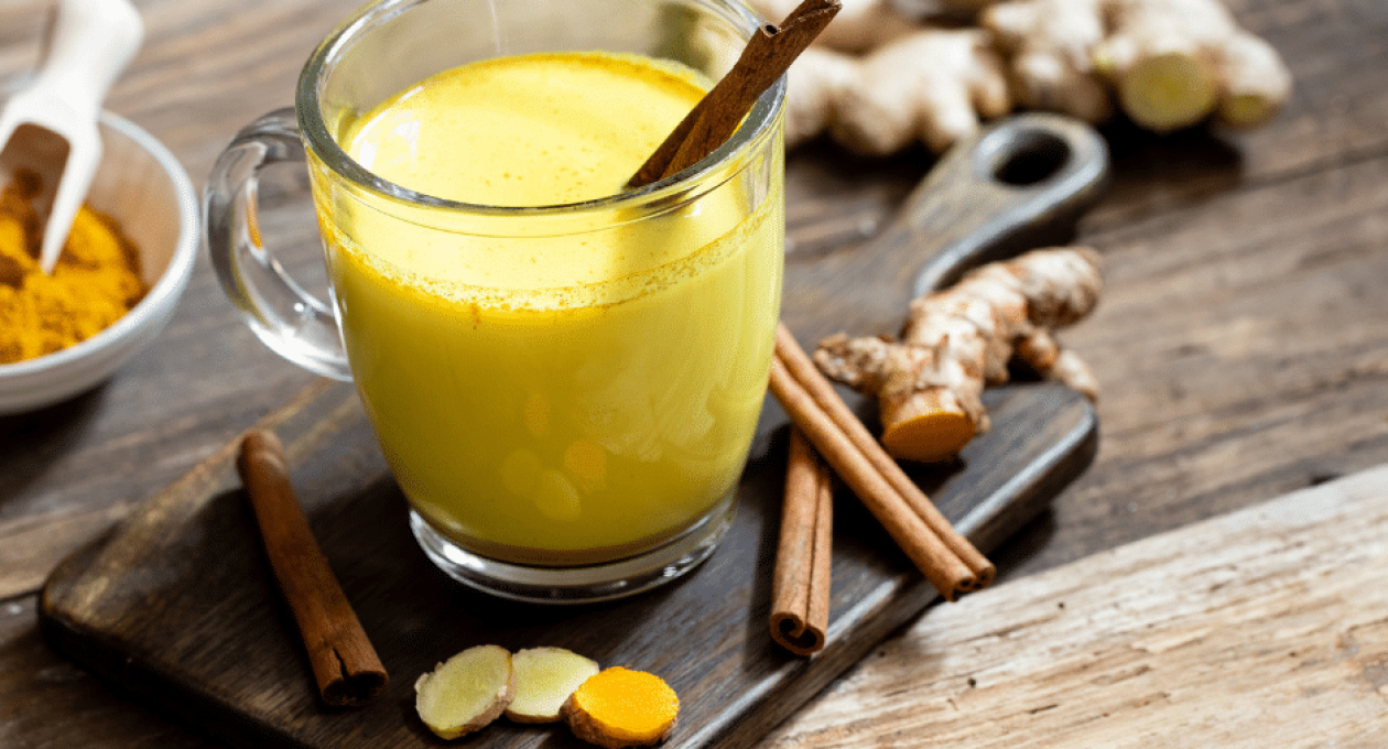 Turmeric Chai Latte (Dairy-Free)